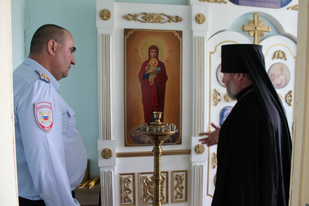 Встреча священнослужителя с начальником отдела полиции «Воткинский»