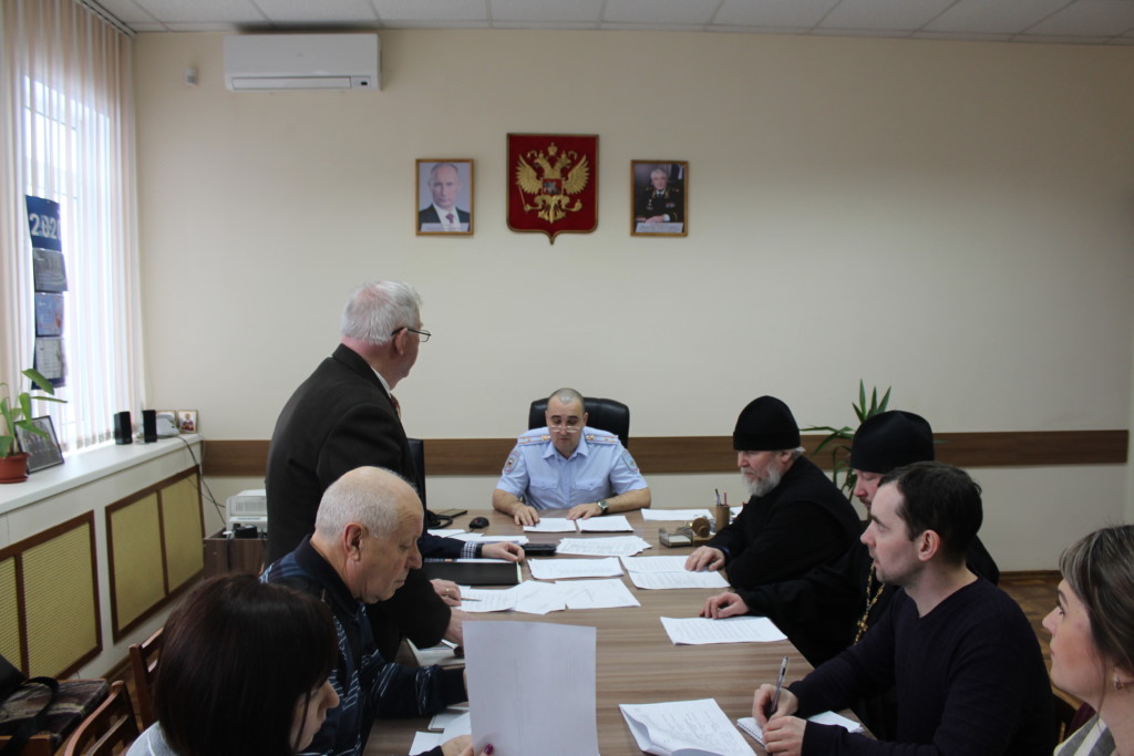 Священники приняли участие в заседании Общественного совета при МО МВД России «Воткинский»